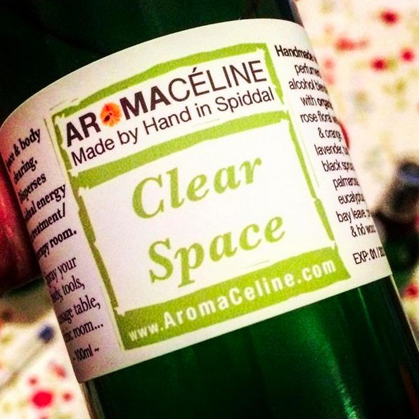 Clear Space Spray